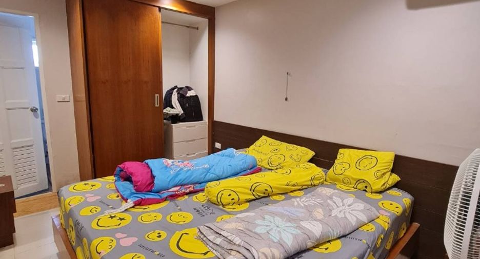 For sale 4 bedrooms house in East Pattaya, Pattaya