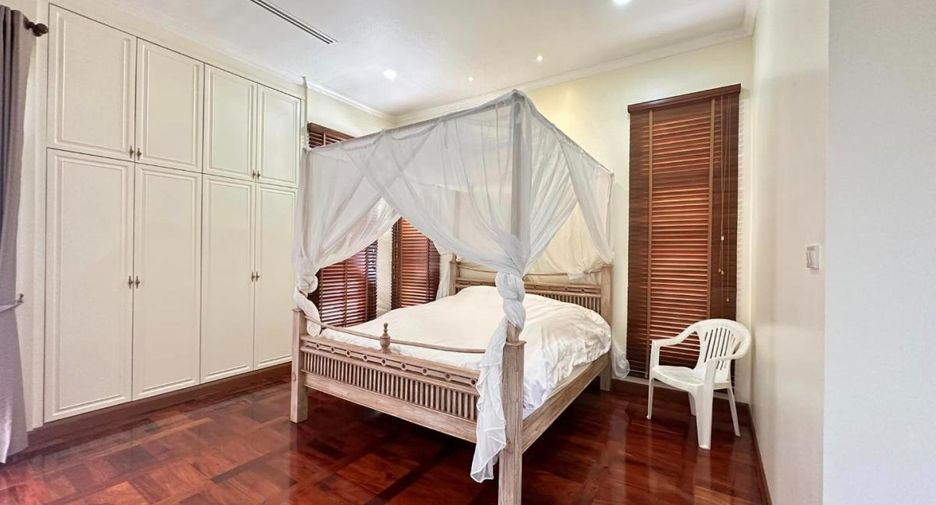 For rent 4 bedrooms house in Na Jomtien, Pattaya