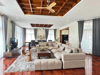 For rent 4 bedrooms house in Na Jomtien, Pattaya