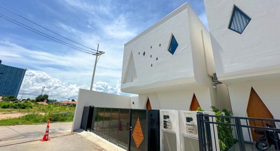 Haus zur Miete mit 4 Zimmer in Bang Lamung, Chonburi