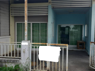 Casa adosada en venta de 2 habitaciones en Pluak Daeng, Rayong