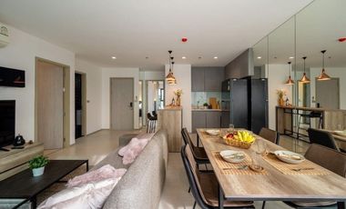 For sale 2 bedrooms condo in Khlong Toei, Bangkok