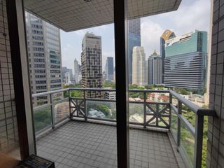 For sale 3 bedrooms condo in Pathum Wan, Bangkok