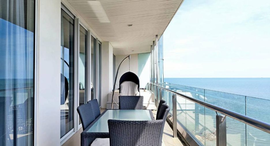 For sale 2 ベッドルーム condo in Bang Lamung, Chonburi