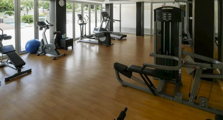 For sale 2 ベッドルーム condo in Bang Lamung, Chonburi