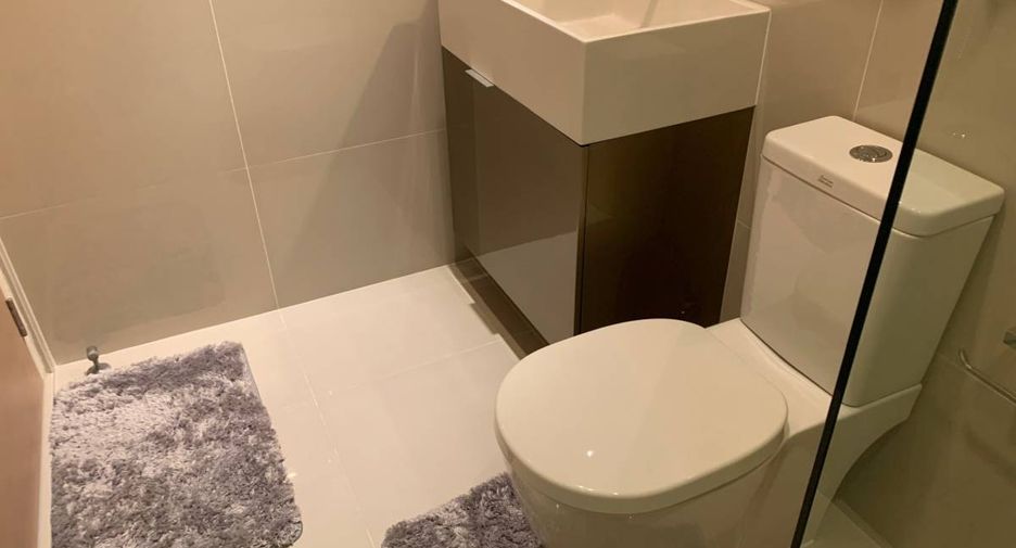Продажа 2 спальни кондо в Йомтиен, Паттайя
