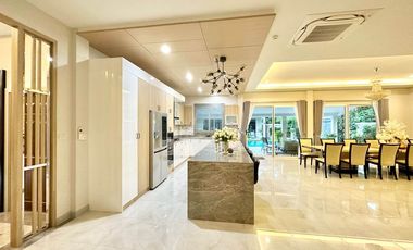 Haus zum Kauf mit 6 Zimmer in Huay Yai, Pattaya