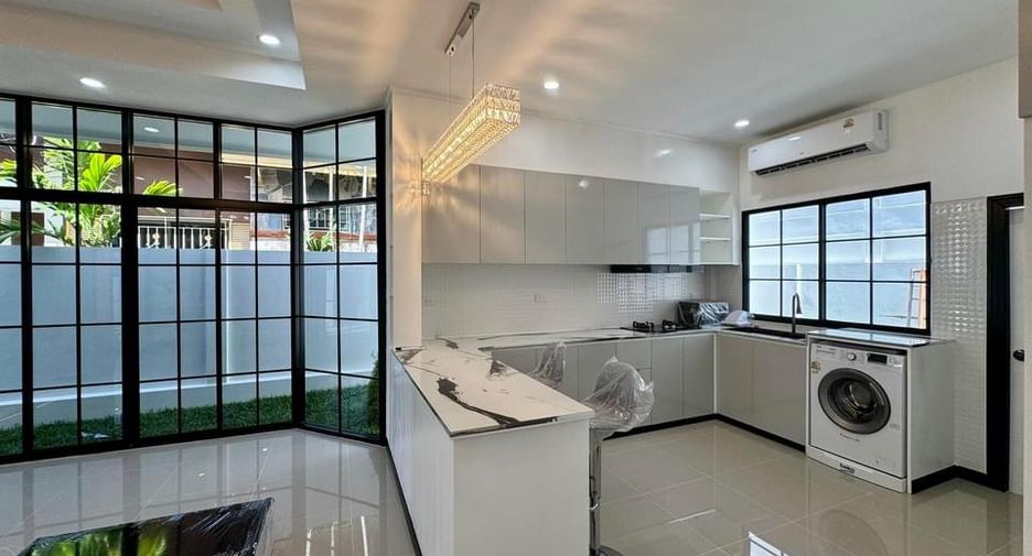 À vendre 3 chambres maison à East Pattaya, Pattaya