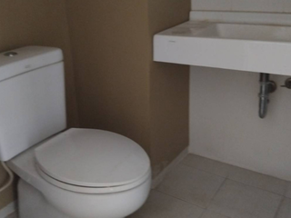 À vendre 1 chambre condo à Mueang Nonthaburi, Nonthaburi