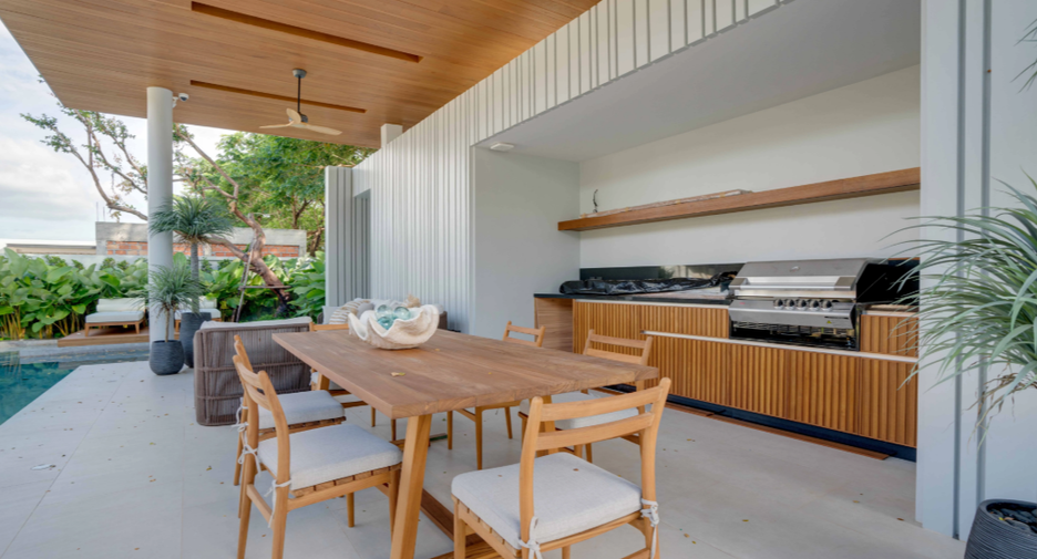 For sale 4 ベッドルーム villa in Kathu, Phuket