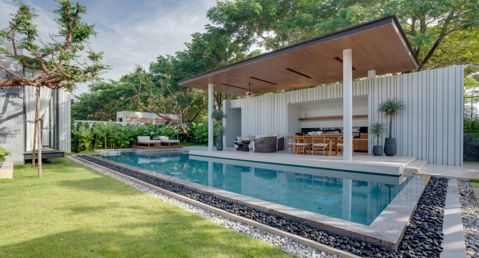 For sale 4 ベッドルーム villa in Kathu, Phuket
