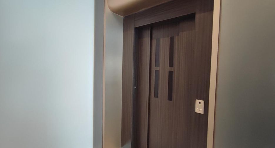 For sale 4 bedrooms house in Bang Na, Bangkok