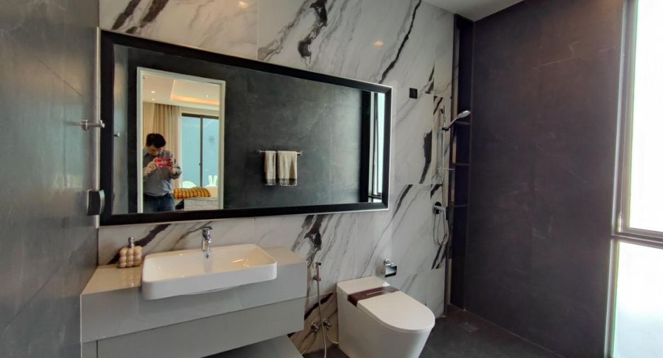 For sale 4 bedrooms house in Bang Na, Bangkok
