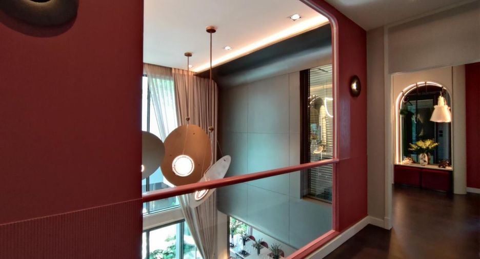 For sale 4 bedrooms house in Bang Na, Bangkok