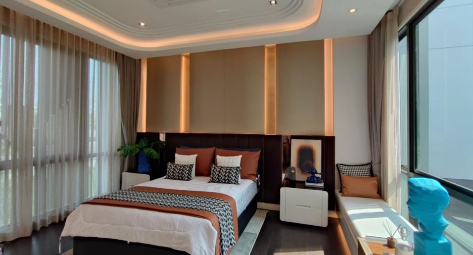 For sale 4 bedrooms house in Bang Na, Bangkok