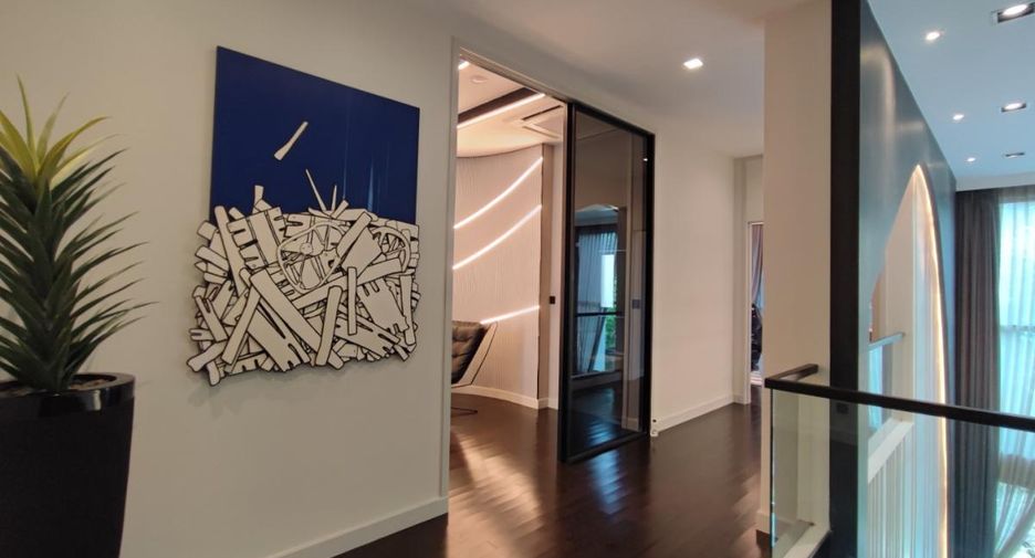 For sale 5 bedrooms house in Bang Na, Bangkok