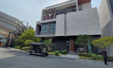 For sale 5 bedrooms house in Bang Na, Bangkok