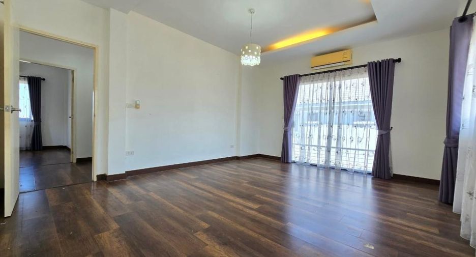 For sale 3 bedrooms house in Bang Lamung, Chonburi