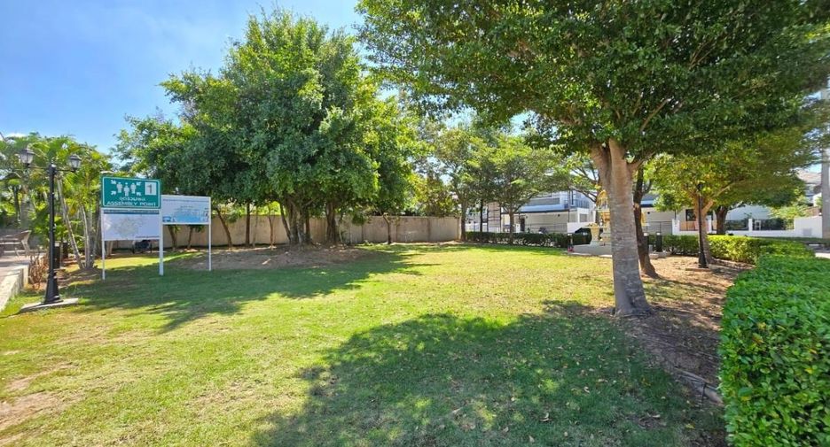 For sale 3 bedrooms house in Bang Lamung, Chonburi