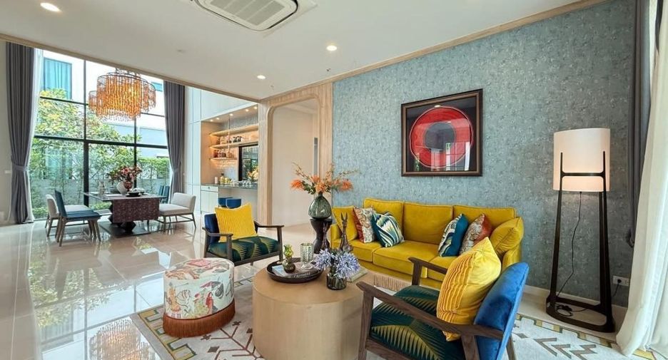 For sale 6 bedrooms house in Khlong Sam Wa, Bangkok