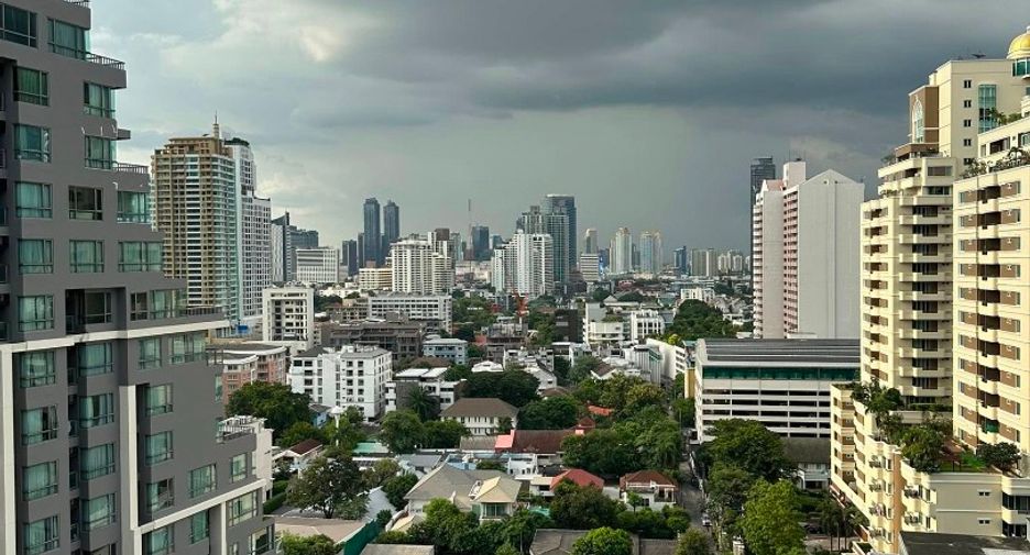 Wohnung zur Miete mit 3 Zimmer in Watthana, Bangkok