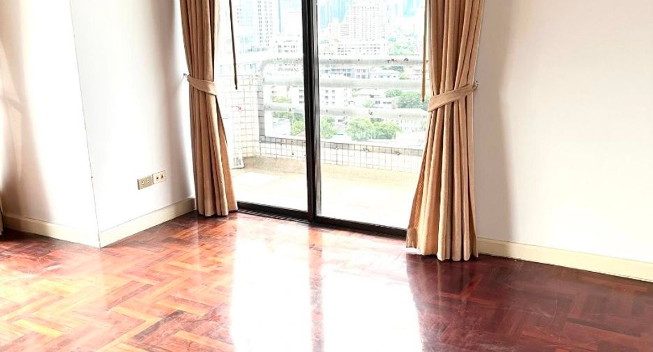 Wohnung zur Miete mit 3 Zimmer in Watthana, Bangkok
