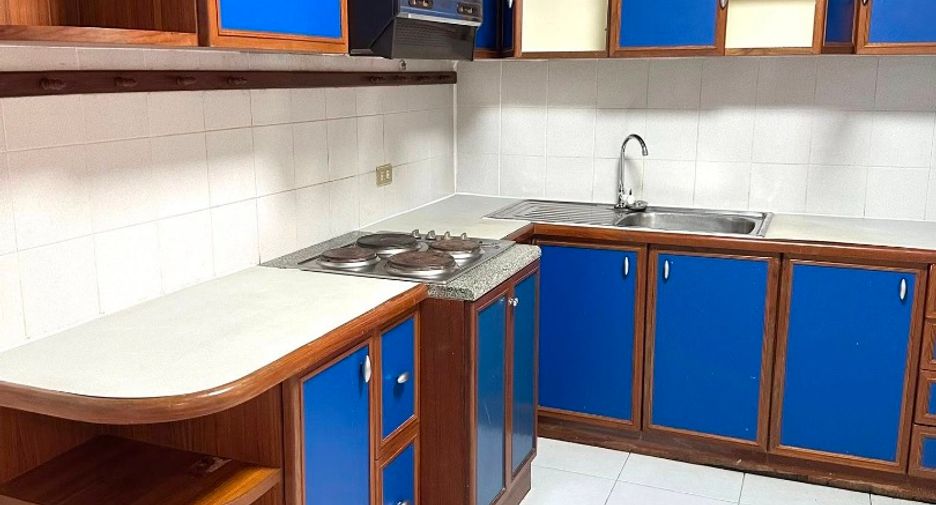 Wohnung zur Miete mit 3 Zimmer in Watthana, Bangkok