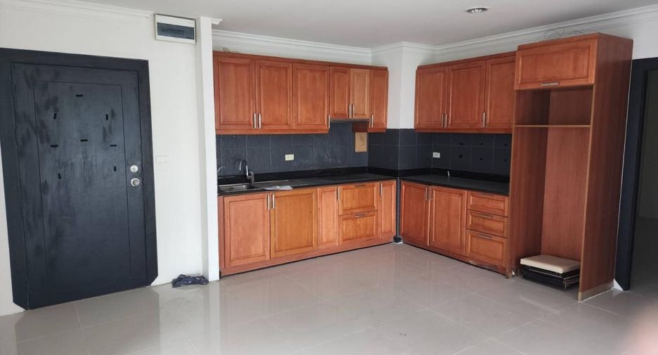 For sale 2 bedrooms condo in Bang Lamung, Chonburi
