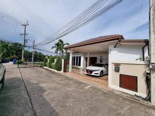 À louer 3 chambres maison à Bang Lamung, Chonburi