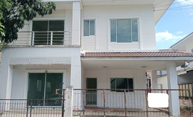For sale 3 bedrooms house in Khlong Sam Wa, Bangkok