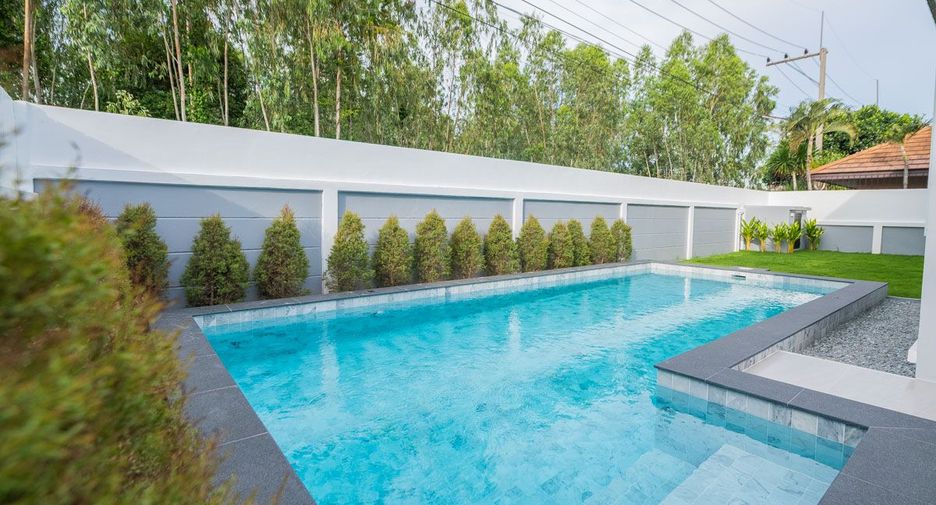 For sale 3 bedrooms house in East Pattaya, Pattaya