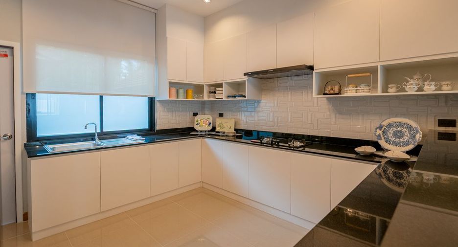 For sale 3 bedrooms house in East Pattaya, Pattaya