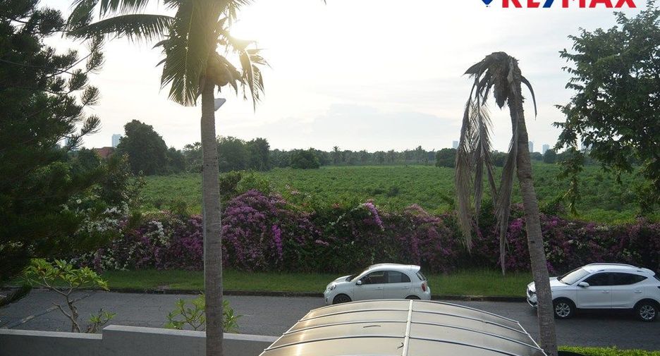 For rent 4 bedrooms house in Bang Lamung, Chonburi