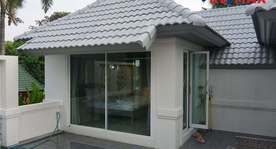 For rent 4 bedrooms house in Bang Lamung, Chonburi