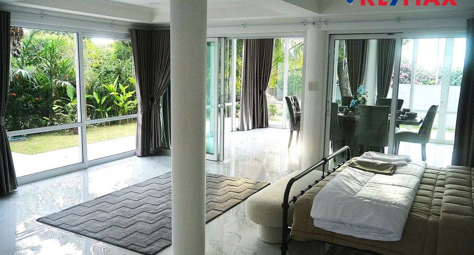 For rent 4 bedrooms house in Bang Lamung, Chonburi