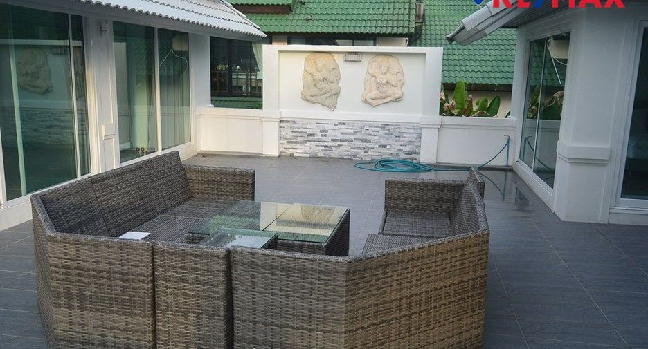 For rent 4 bedrooms house in Bang Lamung, Chonburi