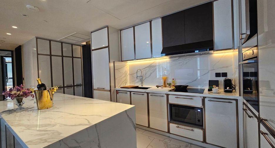 Wohnung zur Miete mit 2 Zimmer in Khlong Toei, Bangkok