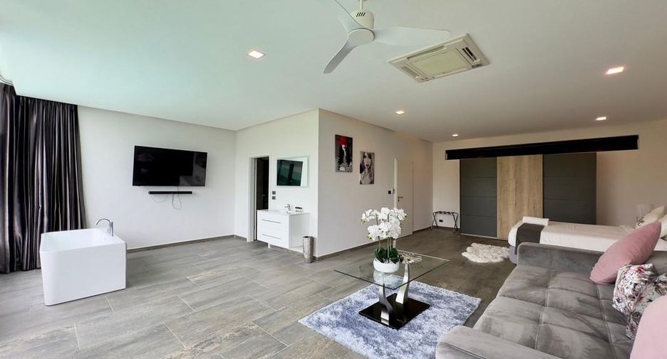 Haus zum Kauf mit 4 Zimmer in Sattahip, Chonburi