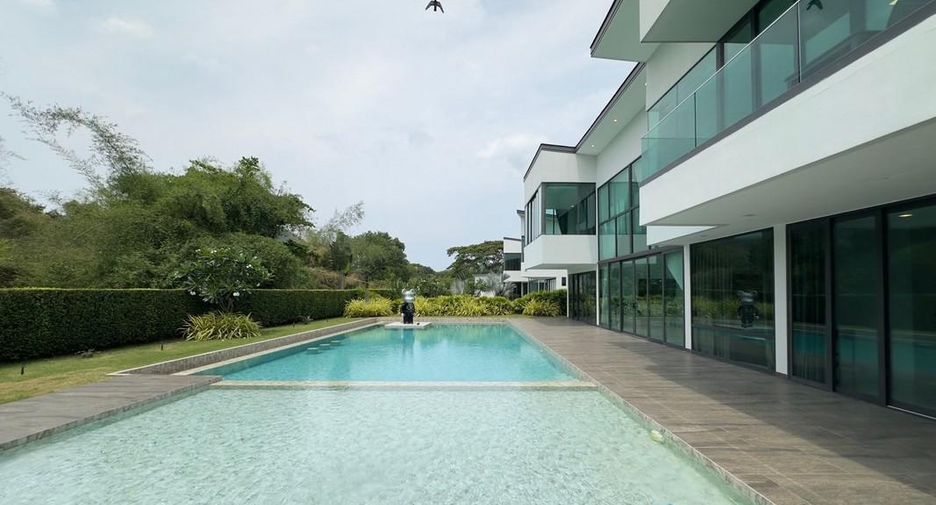 Haus zum Kauf mit 4 Zimmer in Sattahip, Chonburi