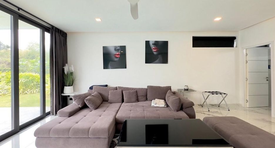 Haus zum Kauf mit 4 Zimmer in Sattahip, Chonburi