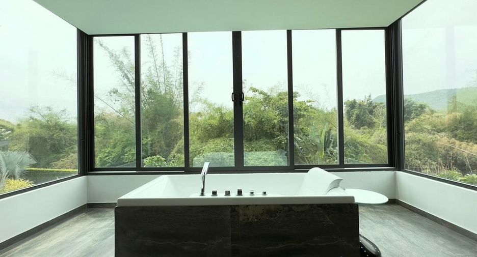 Haus zum Kauf mit 4 Zimmer in Sattahip, Chonburi