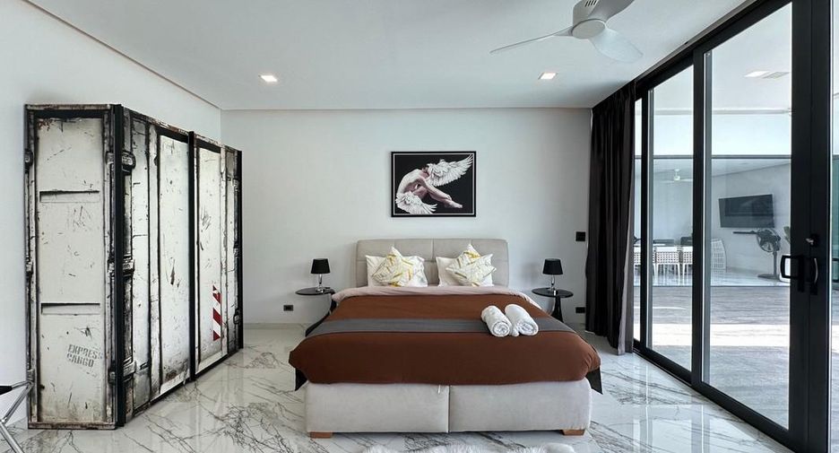 Haus zum Kauf mit 4 Zimmer in Sattahip, Chonburi