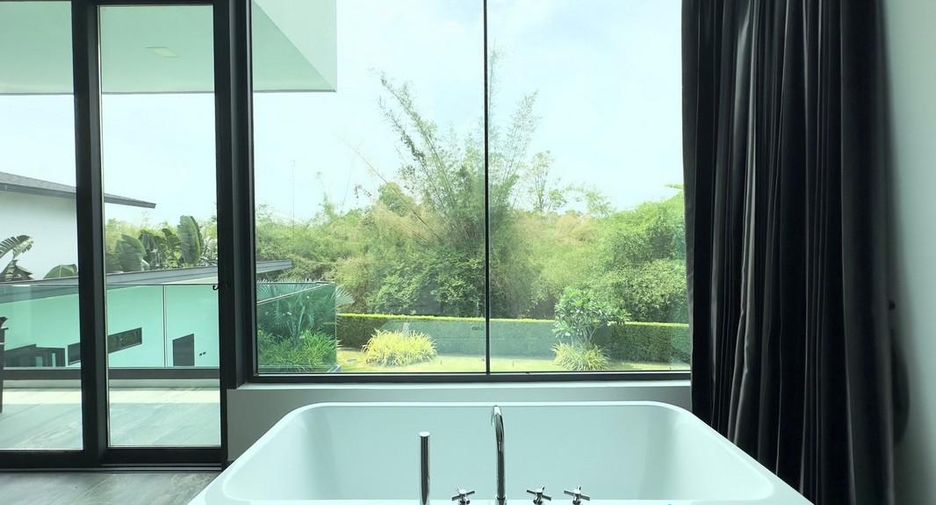 Haus zum Kauf mit 4 Zimmer in Sattahip, Chonburi