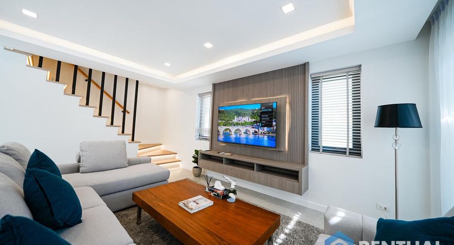 For sale 4 bedrooms villa in South Pattaya, Pattaya
