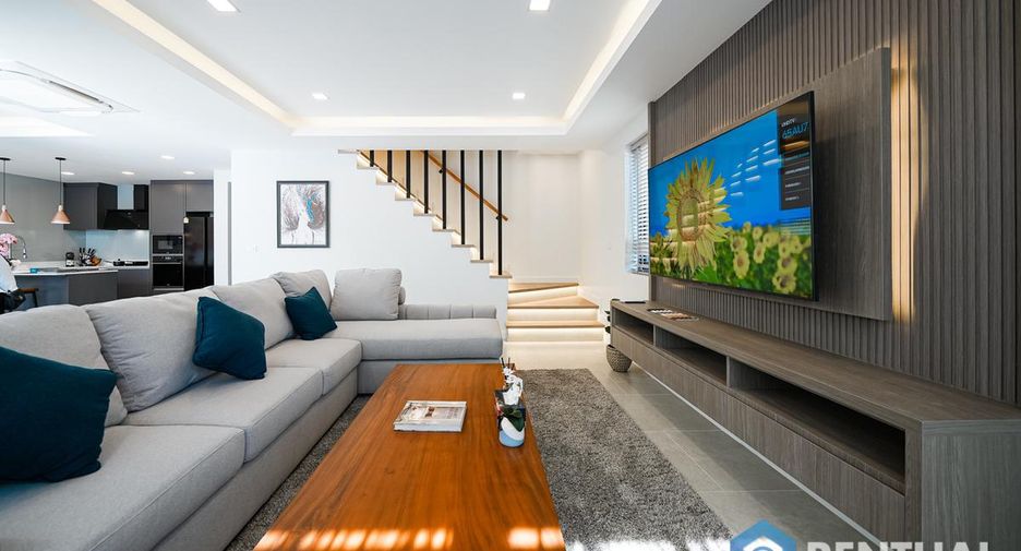 For sale 4 bedrooms villa in South Pattaya, Pattaya