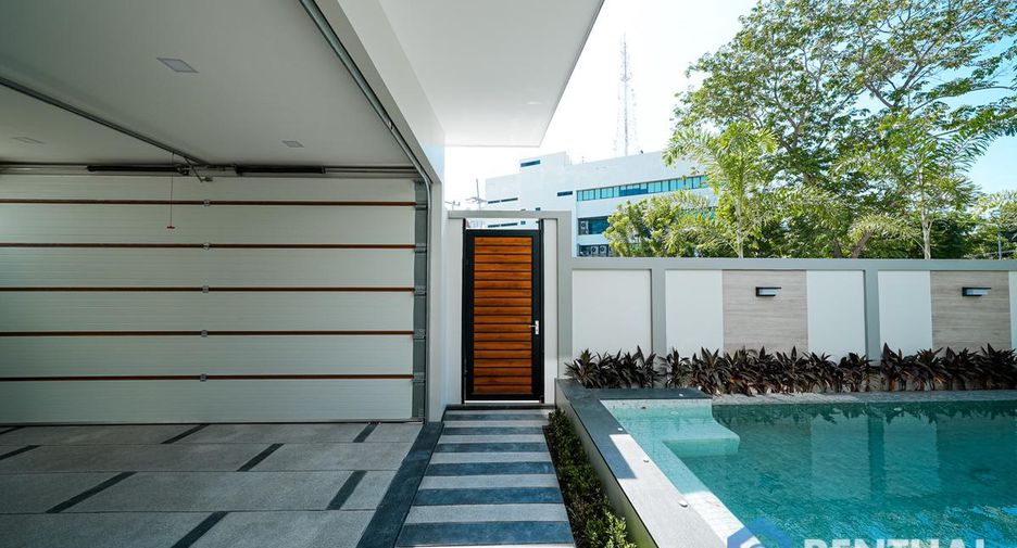 For sale 4 bedrooms villa in South Pattaya, Pattaya