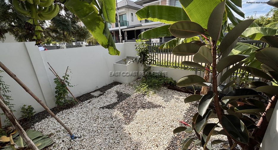 For sale 3 bedrooms house in East Pattaya, Pattaya