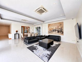 Casa en alquiler de 4 habitaciones en Bang Lamung, Chonburi