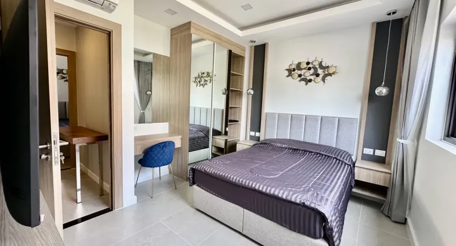For rent and for sale 4 bedrooms house in Bang Lamung, Chonburi