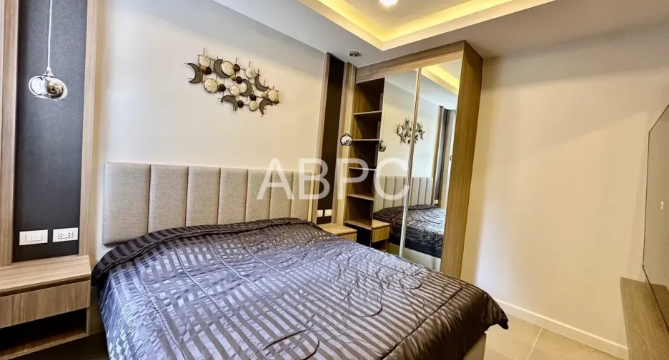 For rent and for sale 4 bedrooms house in Bang Lamung, Chonburi